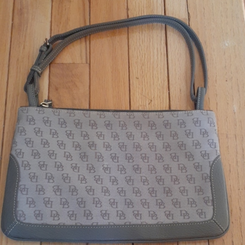 Dooney & Bourke Shoulder Bag
